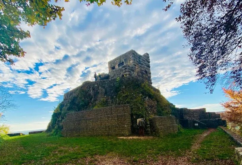 Burg Hohengundelfingen, Germany
